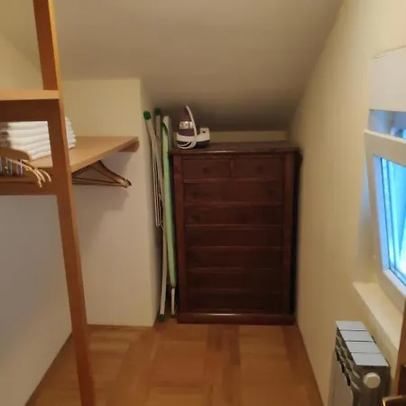 Rade דירה זאדאר